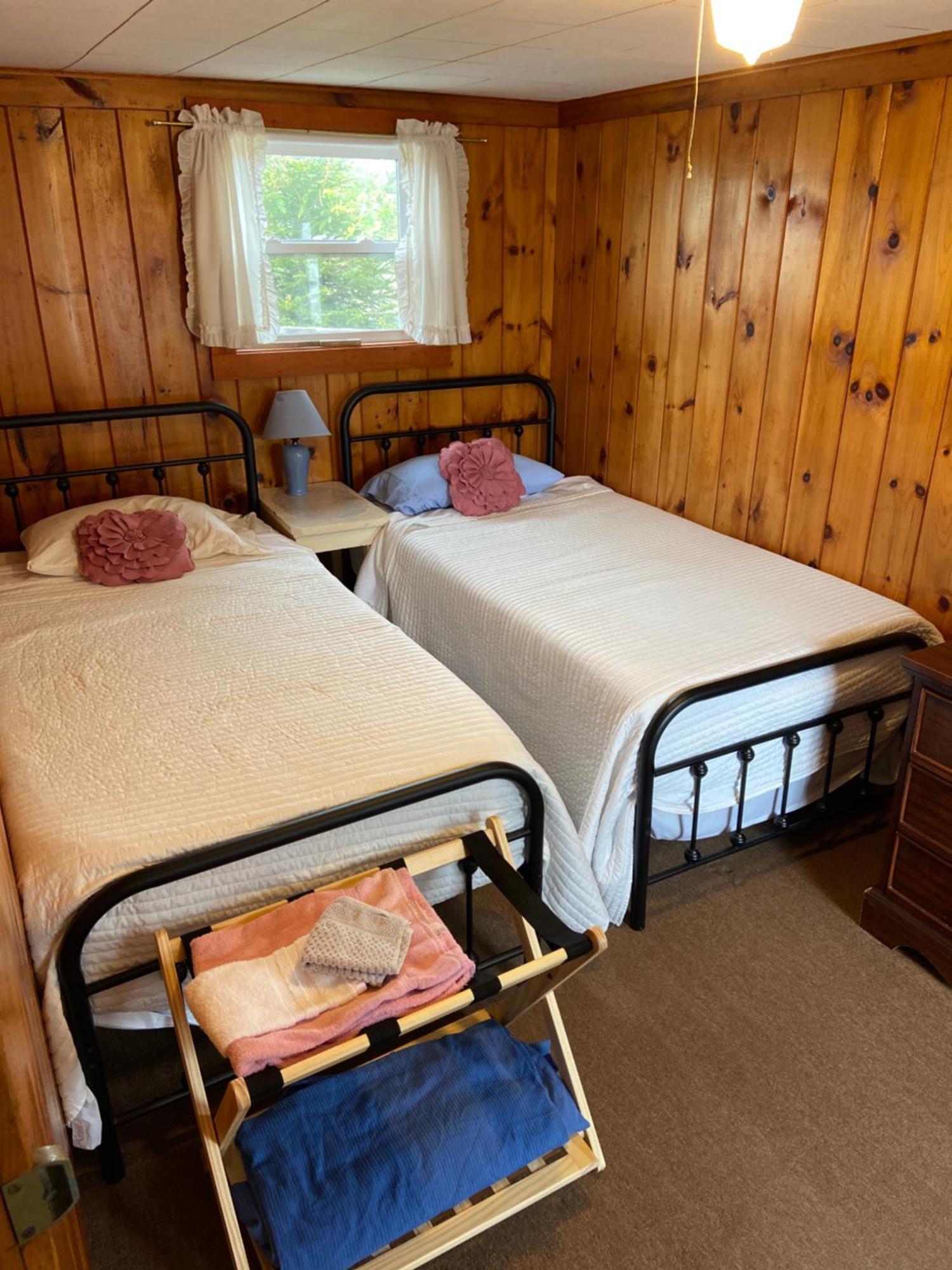 Spinneys Guesthouse & Beach Cottages Phippsburg 外观 照片