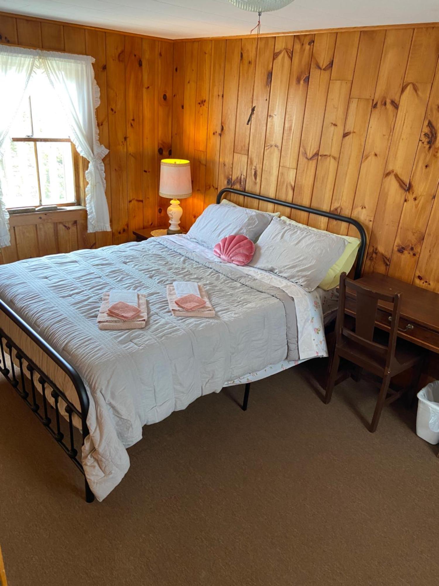 Spinneys Guesthouse & Beach Cottages Phippsburg 外观 照片